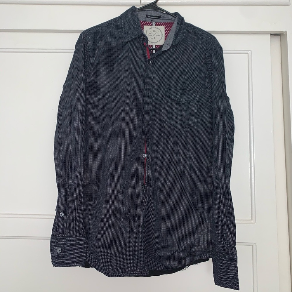 Small polka dot long sleeve button up